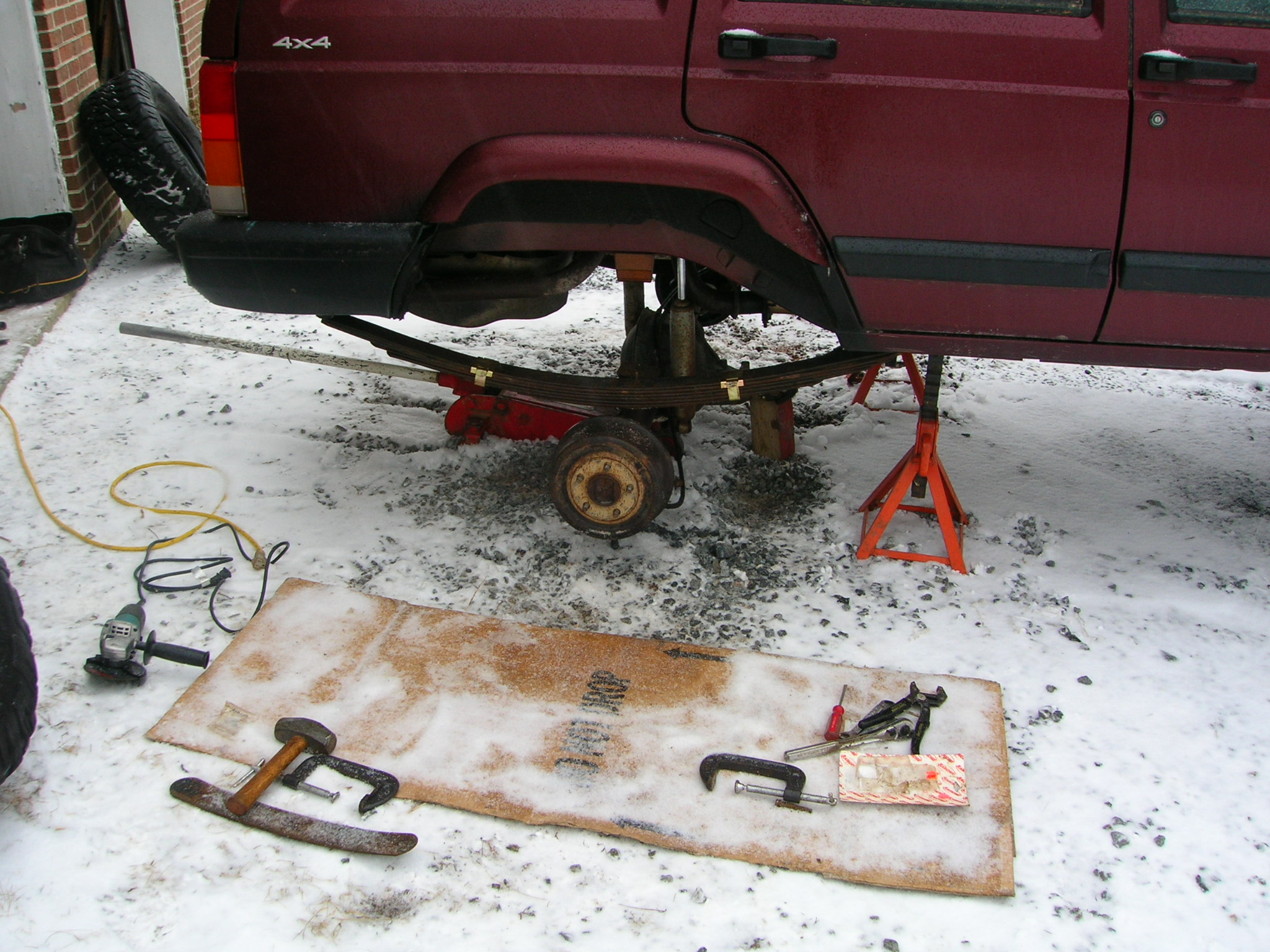 working on the leaf packs to get 5&quot; of lift while it was snowing and sleeting